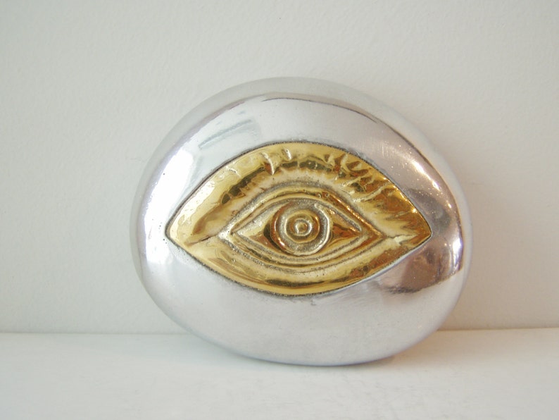 Brass eye paperweight pebble, brass eye on aluminum pebble, small sculpture, Greek art object, Greek folk art eye, eye keepsake, eye gift image 3