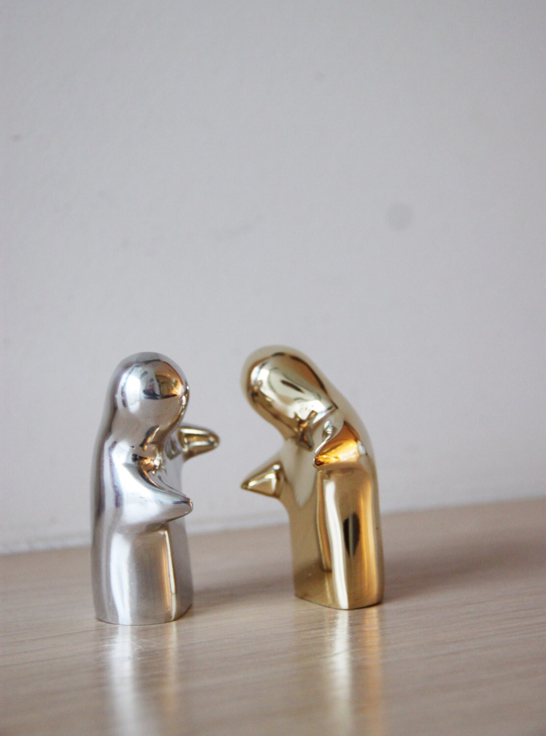 Embracing couple metal sculpture, abstract, minimalist sculpture of