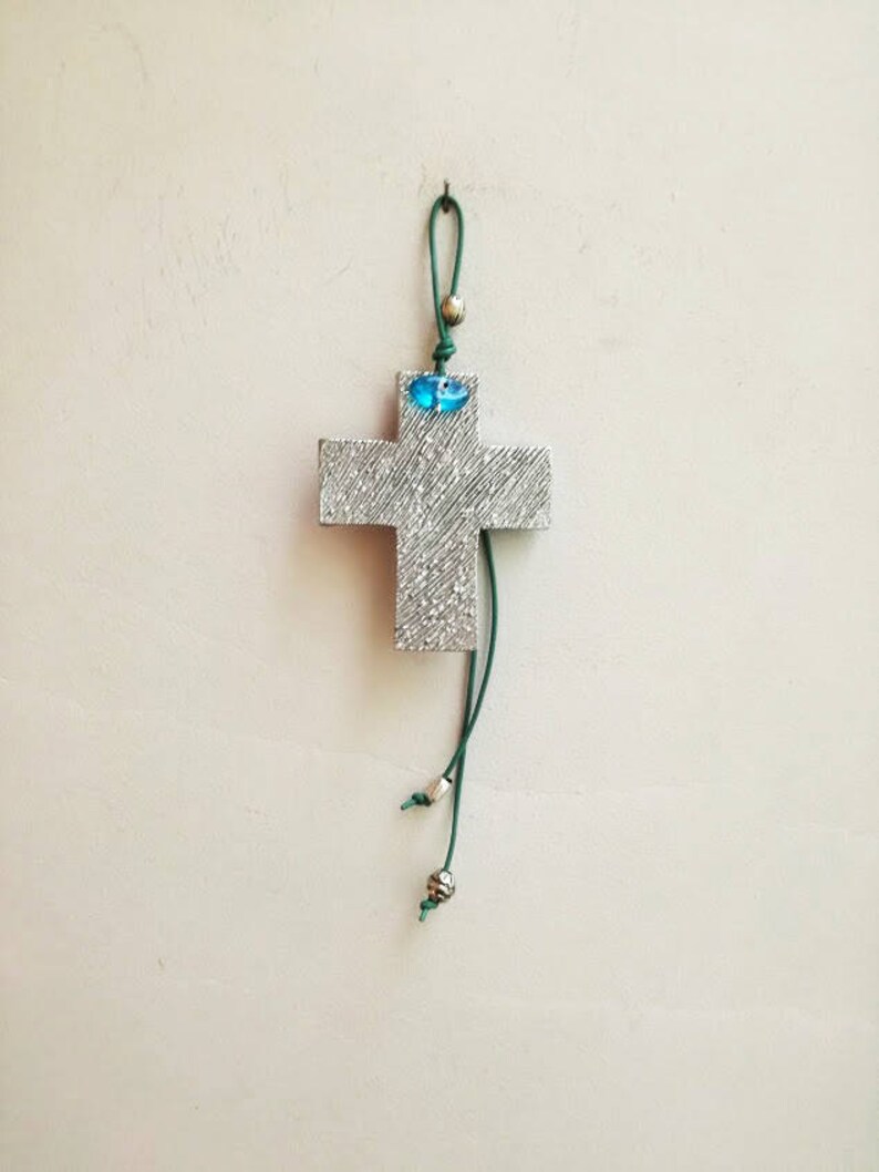 Modernes Wandkreuz Bronze 17x17cm - Handgefertigt Von Bildhauerin Andrea Zrenner