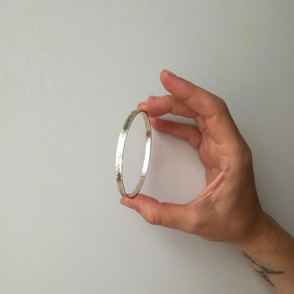 Silver hammered bangle, solid sterling hammered bracelet, flat thin modern, stacking bangle with oxidation, classic silver bangle