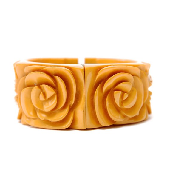 Bakelite carved yellow cuff 1940s - image 3