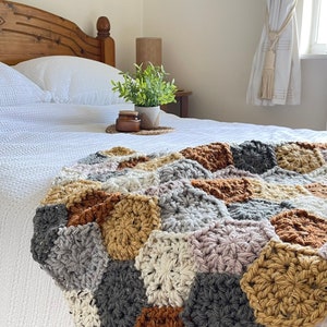 Hibernaculum Blanket: A crochet PDF pattern image 3