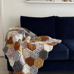 Hibernaculum Blanket: A crochet PDF pattern image 2