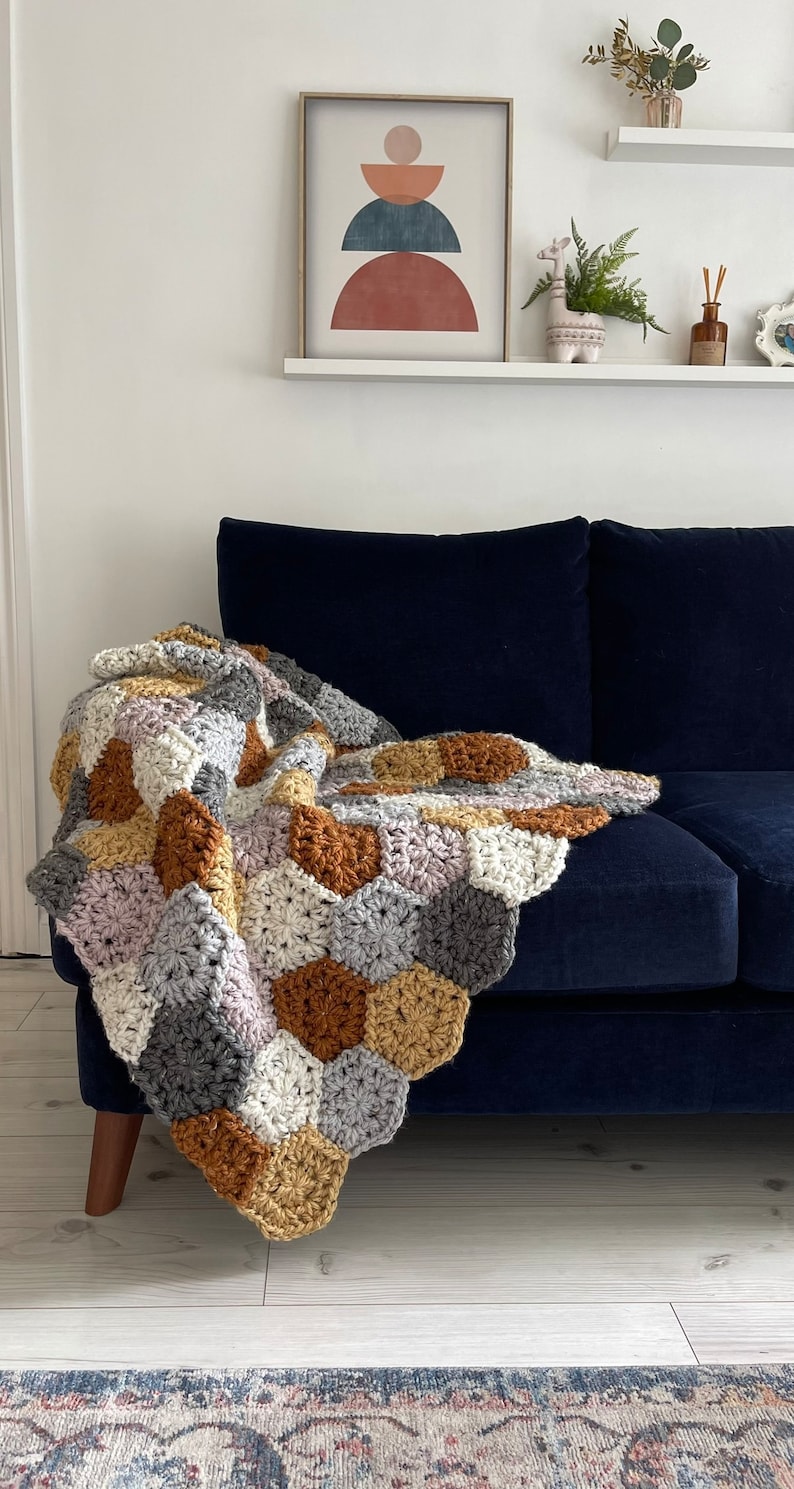 Hibernaculum Blanket: A crochet PDF pattern image 2