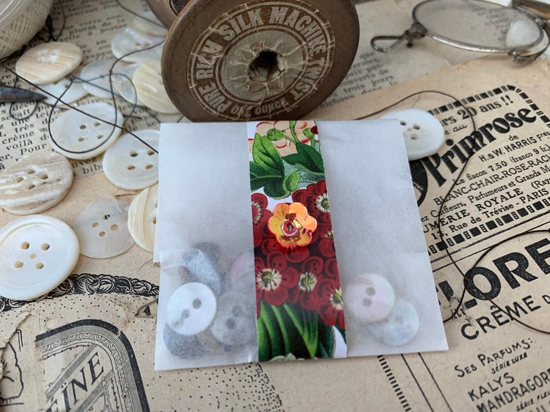 10mm shell buttons vintage style mother of pearl buttons buttons set of 15 natural vintage