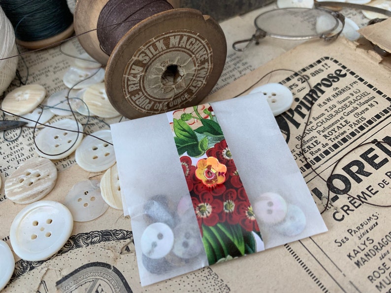 10mm shell buttons vintage style mother of pearl buttons buttons set of 15 natural vintage