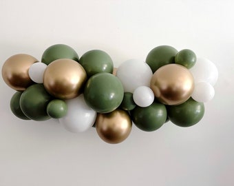 Green, White, Gold Balloon Garland, Balloon Party Kit, Neutral Party Decorations, Green, Gold & White Garland, Green Party Decor