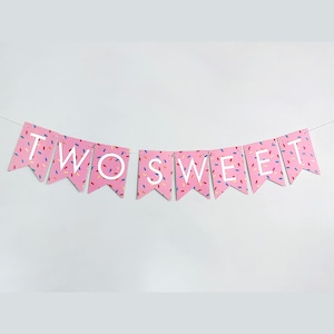 Deux bannières de fête d&#39;anniversaire douces | Bannière d&#39;anniversaire sur le thème des beignets | Bannière de deux beignets sucrés | Décorations de fête d&#39;anniversaire Donut Second