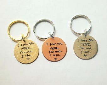 Jahrestag Geschenke für Freund • Ich liebe dich Das Ende, ich win Schlüsselanhänger