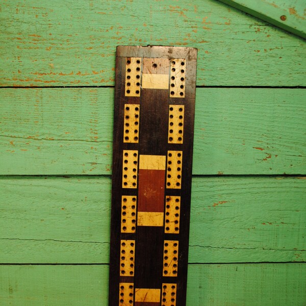 ANTIQUE cribbage board hand inlayed wood much loved antique hand crafted in England from turn of the century WOOD hand made