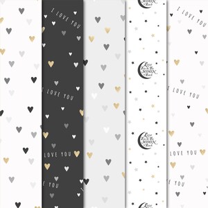 Pode incluir: Quatro padr&otilde;es sem costura com cora&ccedil;&otilde;es, estrelas e a frase "Love you to the moon and back". Os padr&otilde;es s&atilde;o em preto, branco e dourado.