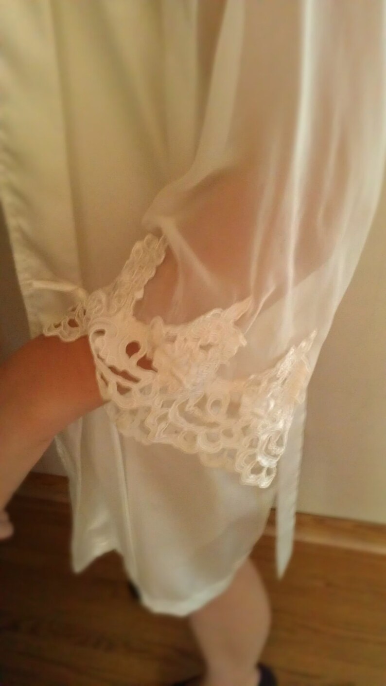 Beautiful vintage nightgown with matching robe and tie S | Etsy