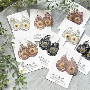 REAL DAISY earrings !!