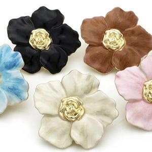 4 Pieces - Flower Rose Enamel Buttons, Chic Fashion Gold Metal Buttons