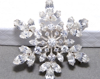Flat Back Snow Wedding Metal, Snowflake, Christmas Snowflake, Wedding Accessories, Snowflake Rhinestone Crystal Buckle - Nothing at back