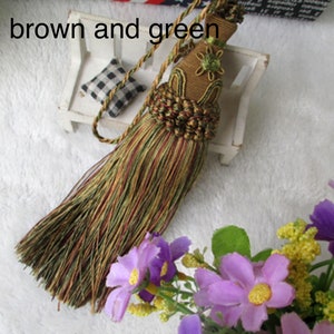 Pompon long, pompon pour rideau de meubles anciens, décoration d'intérieur de style vintage, pompon brown and green