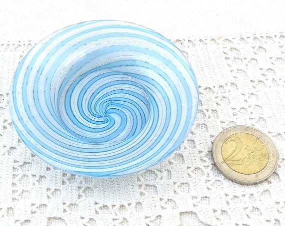 Small Vintage Blown Glass Round Trinket Dish With Pale Blue White and Clear Spiral Pattern, Retro Murano Venetian Style Tiny Glass Plate
