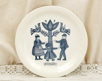 1 Vintage 1960s Collectible Dutch Royal Sphinx Sandwhich Plate with Folk Art Design National Dress of the Town of Staphorst Made in Holland