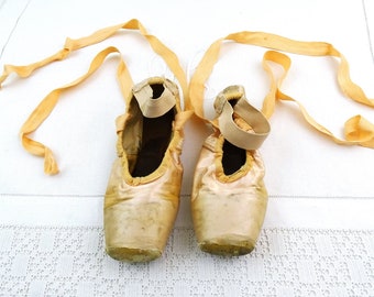 Vintage Pink Satin Girls Pointe Ballet Dance Shoes with Ribbons, Worn Shabby Ballerina Costume Shoe Size 4 with Leather Sole Made in England