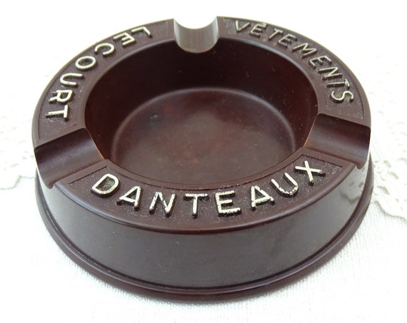 Vintage French Round Bakelite Promotional Ashtray for Vetements Lecourt Danteaux, Retro 1930s Smoking Accessory from France, Ring Dish
