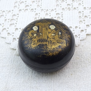Small Antique Japanese Black Lacquered Pill Box with Hand Painted Gold Pattern, Retro Vintage 19th Century Curio Chinoiserie Ring Box