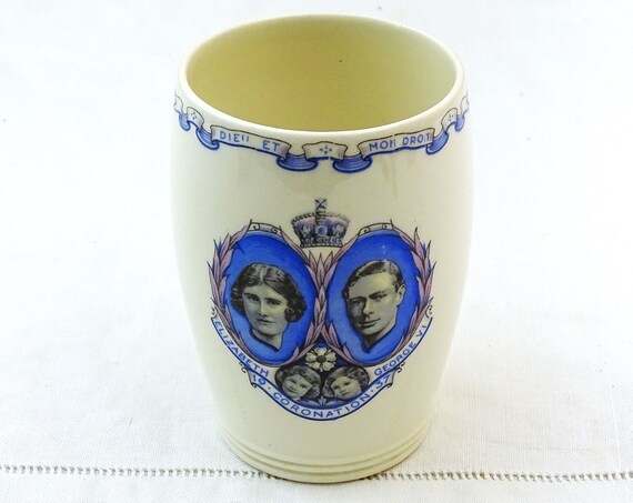 Vintage English 1937 Georges VI Coronation Tumbler by Wedgewood England in Blue and White, Retro Pottery Royal Ware King and Queen UK