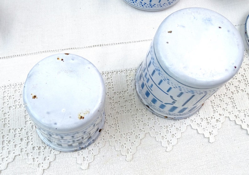 Antique French 6 Piece Enamel Canister Set in White with Blue Pattern and Lettering, Vintage Brocante Kitchen Enamelware Decor from France 画像 6