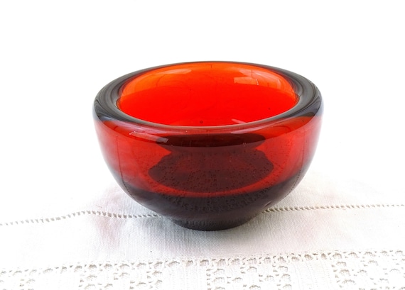 Vintage Minamilist Round Red Glass Tea Light Candleholder, Retro Scandi Style Glassware Ornement, Scandinavian Inspired Bowl from Europe