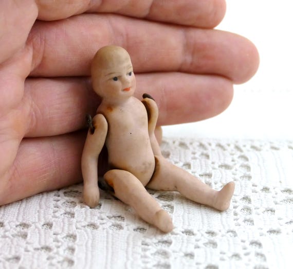 Antique Bisque Miniature Doll 7 cm (2.75 in), Jointed Dollhouse Figure, Painted Face, Tiny French Collectible, Early 20th Century, Tiny Toy