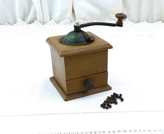 Small Working Antique French Hand Held Pepper Grinder Shaped as Square Coffee Grinder, Functional Vintage Country Farmhouse Decor France