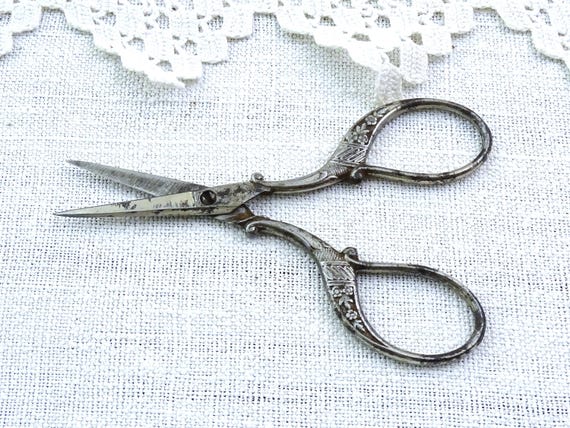 Small Antique French Working Iron Scissors with Decorated Handles, Vintage Metal Craft Snips from France, Old Ladies Shears Craft Accessory