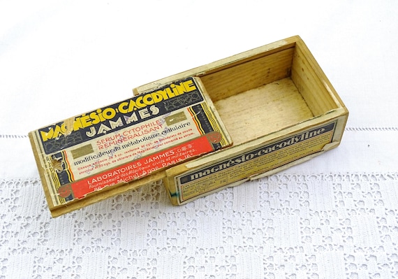 Antique French Empty Wooden Box for Medicine with Original Paper Label and Art Deco Graphics, Vintage Collectible, Brocante Cottagecore