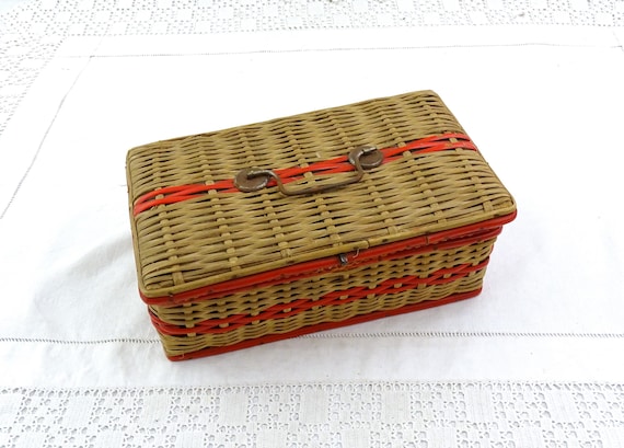 Small Vintage French Woven Raffia Sewing Box with Red Satin Padding and Top Handle, Retro Craft Storage Box France, Shabby Rectangle Basket