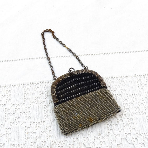 Antique French 1920s Black Beaded Clasped Coin Purse, Retro Early 1900s Flapper Evening Dress Accessory from France,  20s Parisian Fashion
