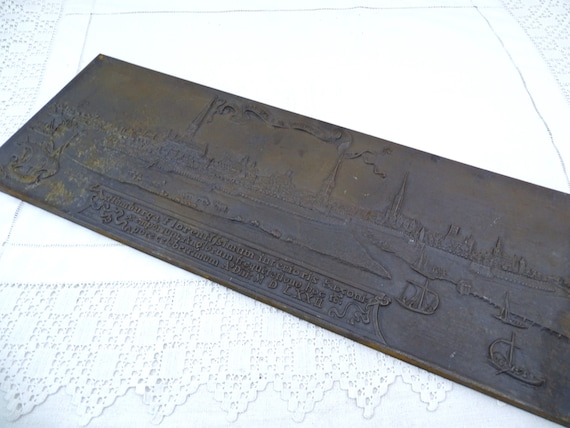 Large Antique German Cast Iron Wall Plaque by Ahlmann Carlshütte Fondery Depicting the 1572 Map of Hamburg City, Vintage Metal Medieval Town