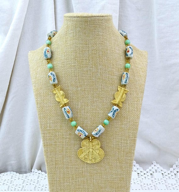 Vintage African Akan Necklace with Cast Brass with Glass Paste Beads, Retro Colorful Jewelry from Africa, Statement Ethnic Boho Fashion