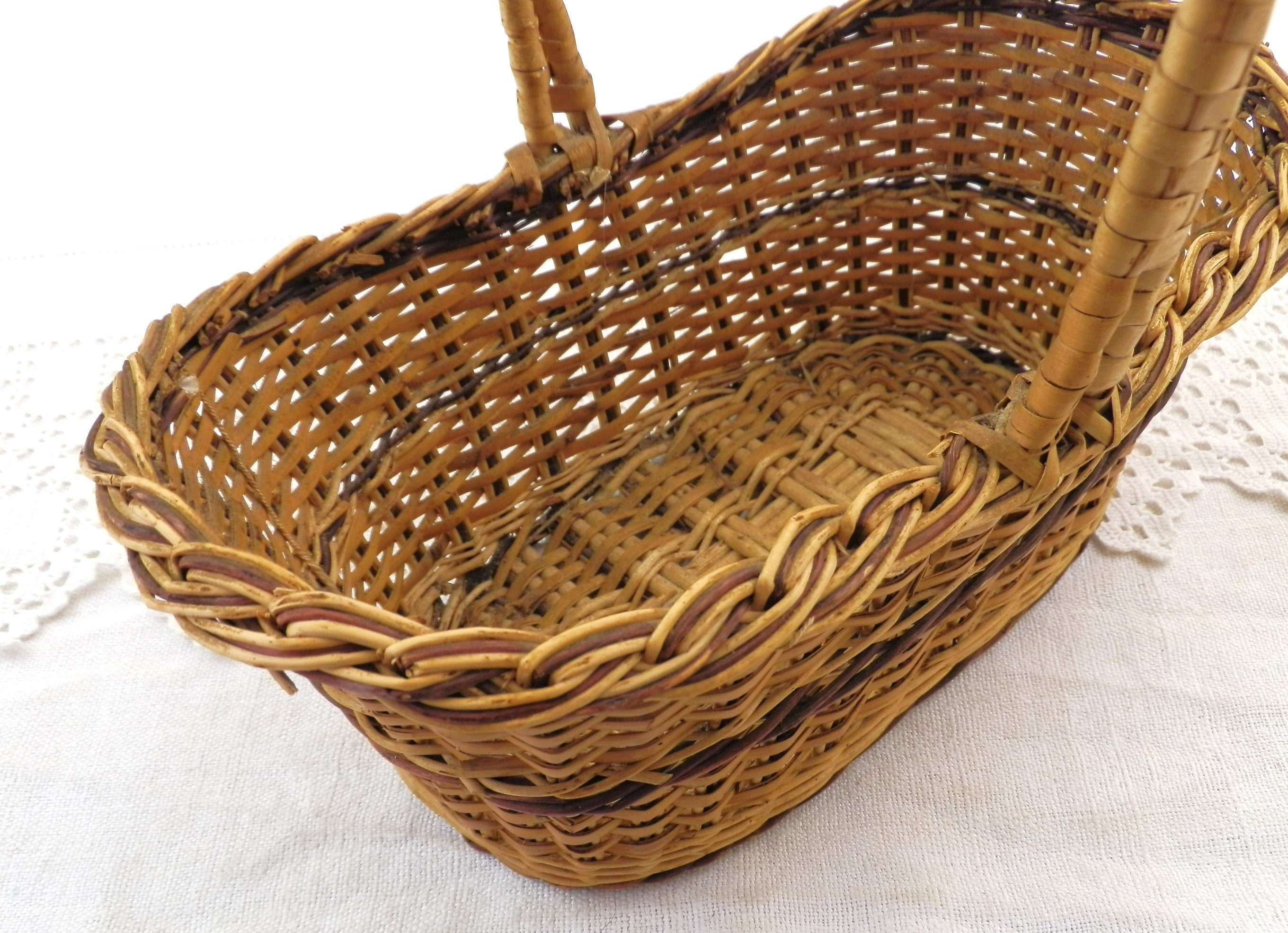 Small French Vintage Woven Wicker Flower Basket, Retro Carrying Basket