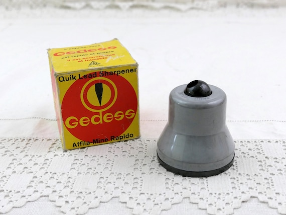 Vintage Swiss Gedess Quik Lead Sharpener in Working Condition with Original Box, Retro Desk Office Drawing Accessory from Switzerland,