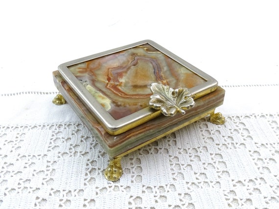 Vintage French Square Polish Veined Pale Brown Onyx Ashtray with 4 Brass Lions Feet, 1970s Chic Stone Trinket Bowl with Paws from France