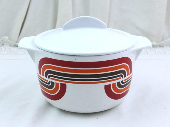 Vintage French Nomar White Enameled Cast Iron Cooking Pot with Lid and Funky Bold Red Orange and Black Pattern in Good Condition, Retro Pan