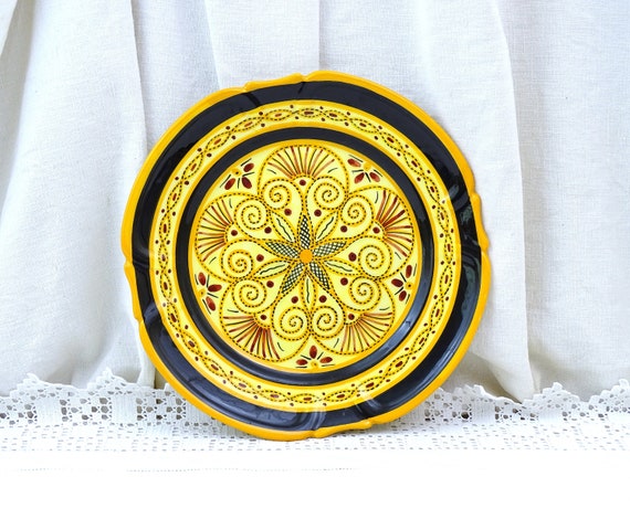 Vintage Breton Ceramic Hand Painted Plate by HB-Henriot in Bright Yellow with a Traditional Celtic Pattern, Retro Wall Plate