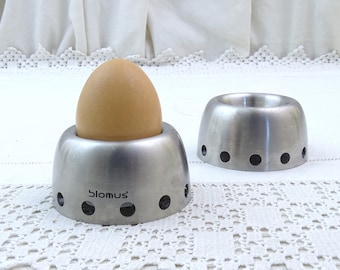 2 Vintage Minimalist Steel Egg Cups by Blomus, Retro 1990s Pair of Breakfast Egg Holder Accessory in Silver Tone Metal with Modern Design