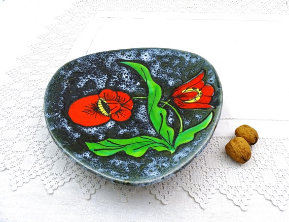 Large Vintage French Hand Painted Mid Century Vallauris Kitsch Studio Pottery Plate Black White Fat Lava Glaze  Red and Green Flower Pattern