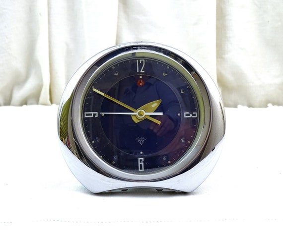 Vintage Working Mid Century Modern Mechanical Wind up Alarm Clock in Mint Green Metal and Chrome, Retro 1960s Bedroom Time Piece