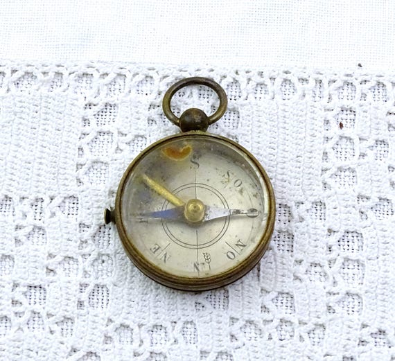 Small Vintage French Round Brass Pendant Compass with Hanging Loop, Retro Dry Magnetic Portable Compass France, Camping Hiking Accessory