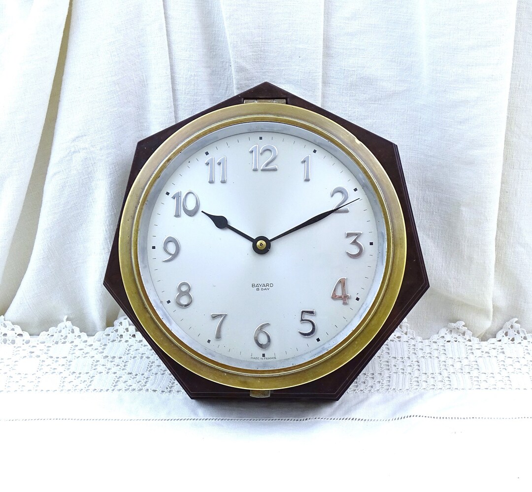 Working Vintage French Art Deco Bakelite Wall Clock by Bayard Batterie ...