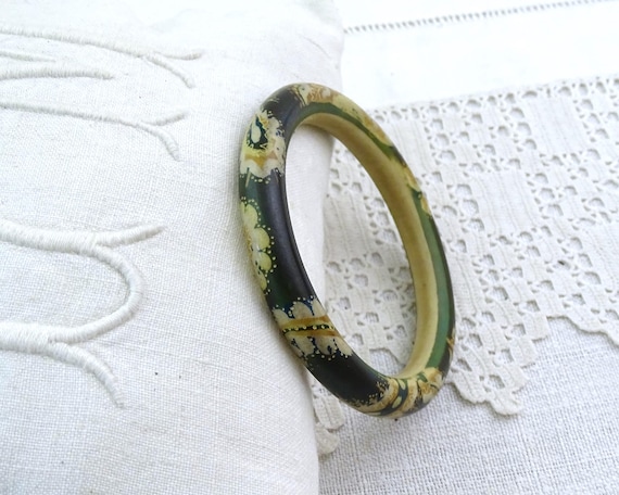 Antique French Carved and Painted Celluloid Bangle Handmade and Signed by the Artist A Cem, Retro Unique Jewelry Bracelet in Green and White