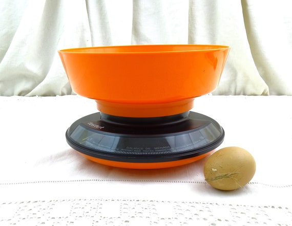 Vintage German 1960s Bright Orange and Black Kitchen Scales by Testut, Retro Mid Century Cooking Accessory made in Germany, Baking Decor