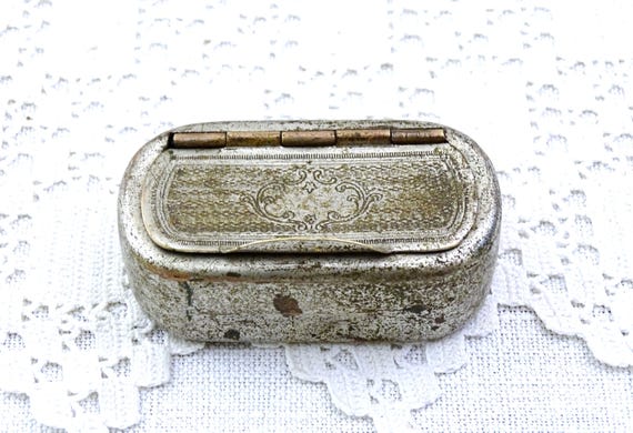 Small Antique 19th Century French Worn Shabby Silver Plated Box Snuff Box, Retro Little Pocket Jewelry Container from France, Vintage