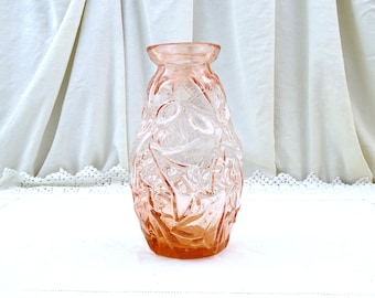 Vintage French Depression Glass Art Deco Vase, Retro Pink Pressed Molded Flower Arranging Accessory from France, 1930s Colorful Glassware